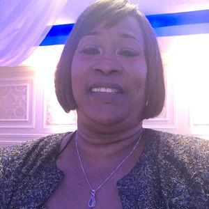 Meet your Posher, Sheila